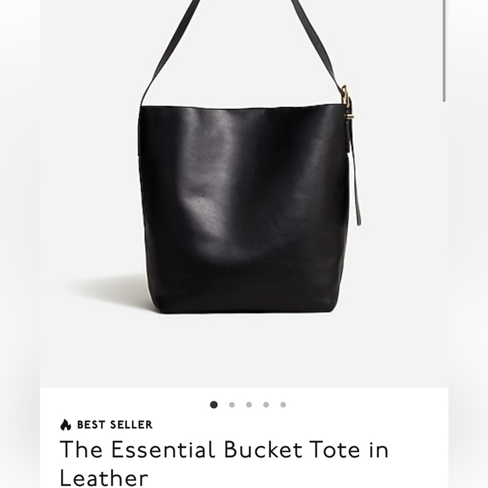 COPY - Madewell Essential Bucket tote black